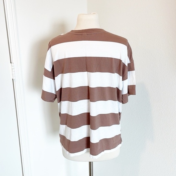 Old Navy Striped Brown and White Top - Picture 3 of 5